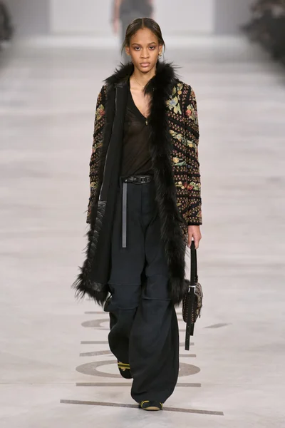 Look 52